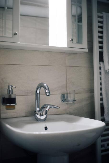 Το Σπίτι Της Ευτυχίας Στούντιο Apartment Karpenisi Bagian luar foto